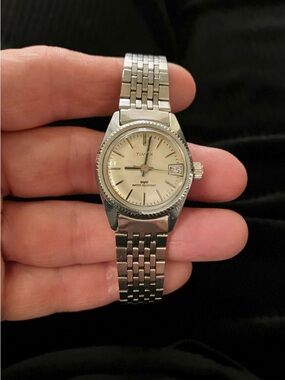 VTG Timex Women’s Watch Silver Tone Manual Water Resistant Fluted Bezel